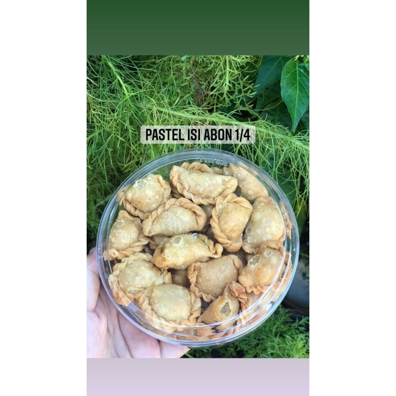 Cemilan lebaran | kuker | nastar | putri salju | kacang molen | kacang love | pastel abon | semprit home made