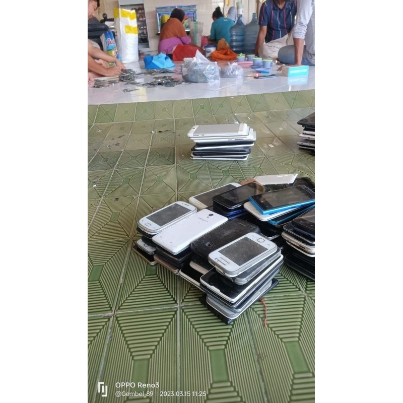 Android murah meriah minus/gambling