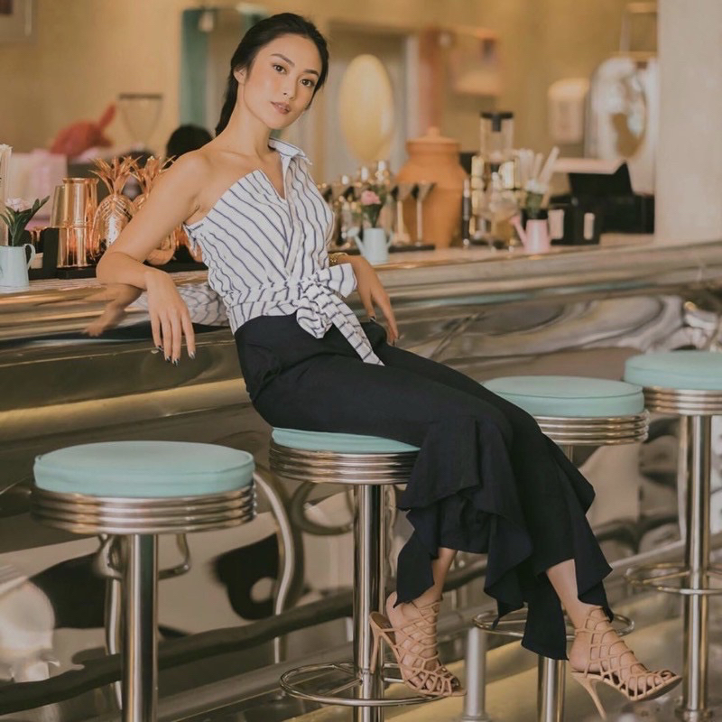 GIMORA Kaitlyn One-Shoulder Top