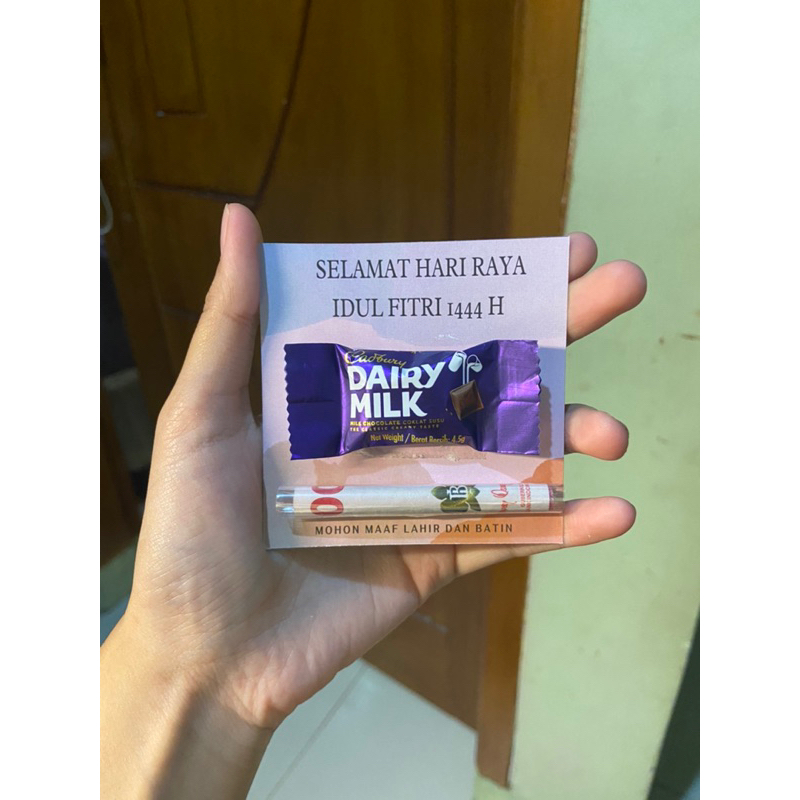 

MINI GIFT SNACK THR LEBARAN VIRAL