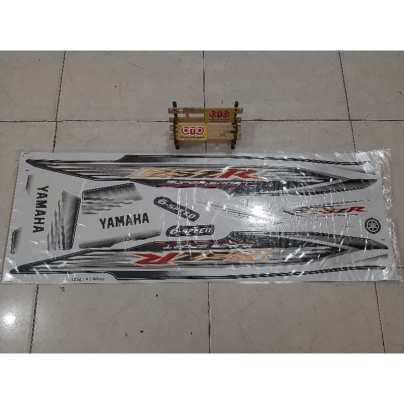 Yamaha 125 ZR stripping stiker sticker (8) silver robot