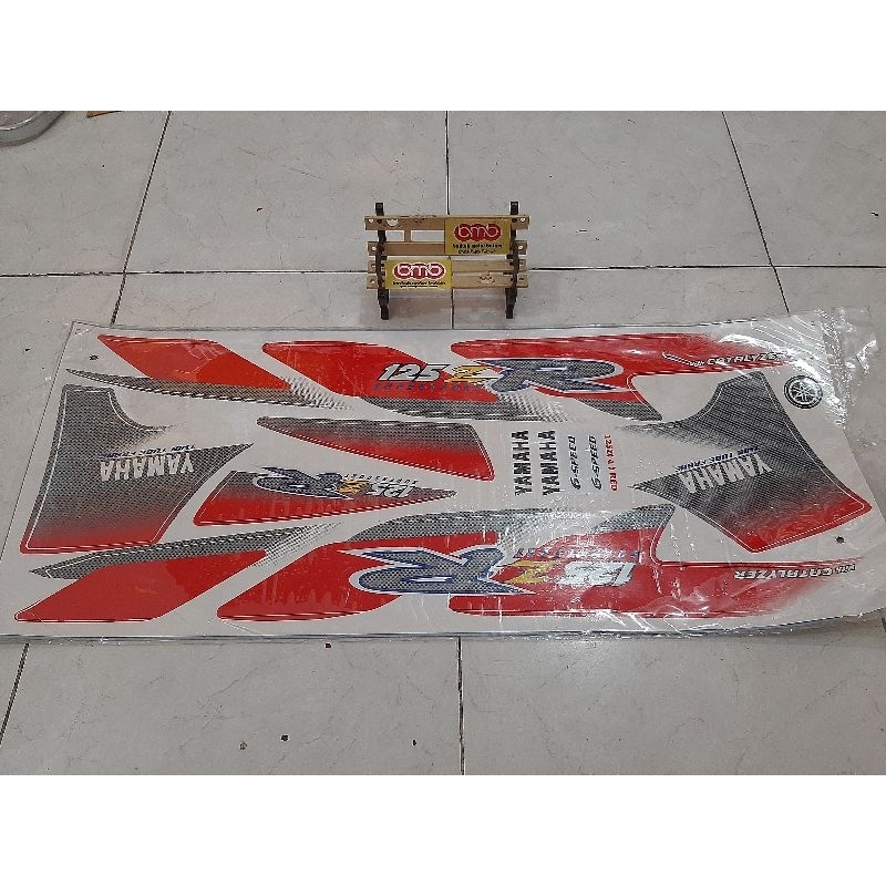Yamaha 125 ZR stripping stiker sticker (4) merah bata red