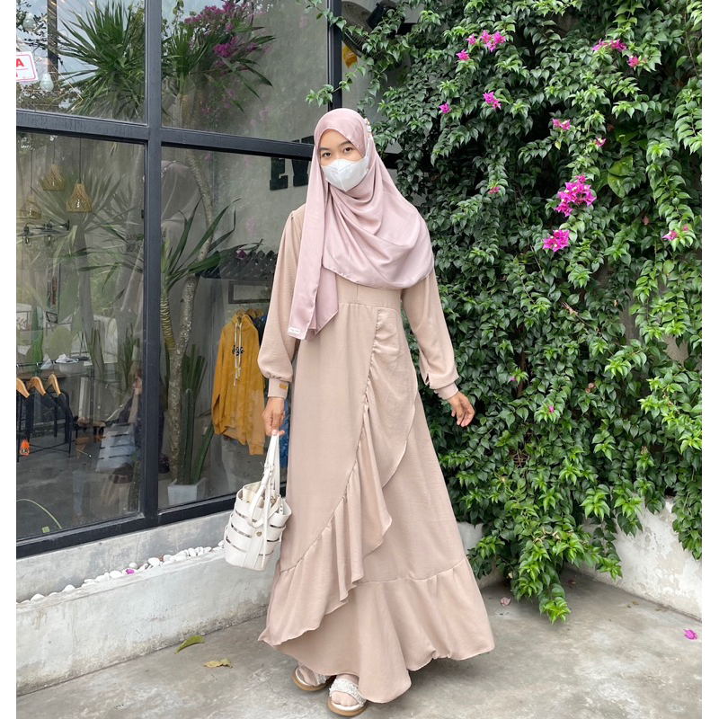 SAFIRA DRESS BY YOUNAHIJAB