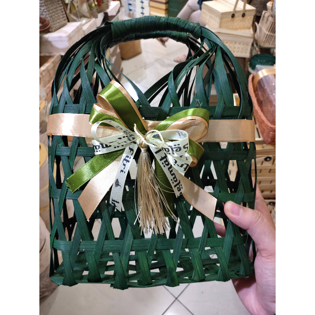 

Tas Hampers Souvenir Anyaman Bambumuat 3 Jar Cookies - Bamboo Bag Aksesoris Tas Hampers Sovenir Parcel Ramadhan