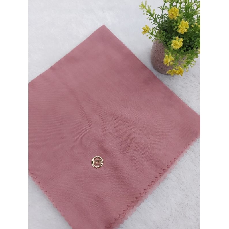 Kinaya Hijab/kerudung Segiempat Polos Voal Pink Salem