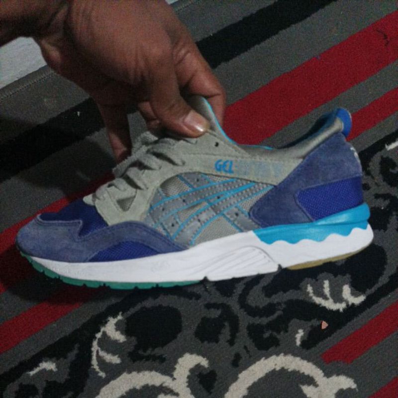 sepatu second asic