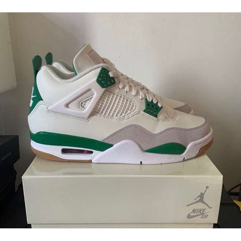Nike SB x Jordan 4 "Pine Green"