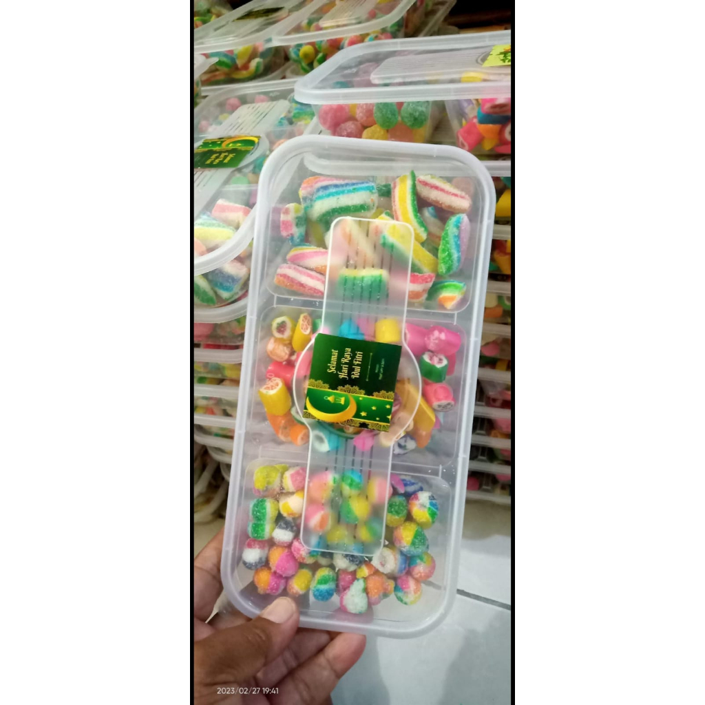 

PERMEN VIRAL ISI 3 SEKAT / FRUITY CANDY 3 SEKAT