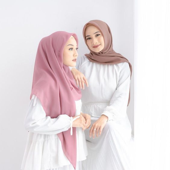 HIJAB SEGIEMPAT BELLA SQUARE FULL 50 WARNA/ KERUDUNG SEGI EMPAT BELLA SQUARE FULL WARNA