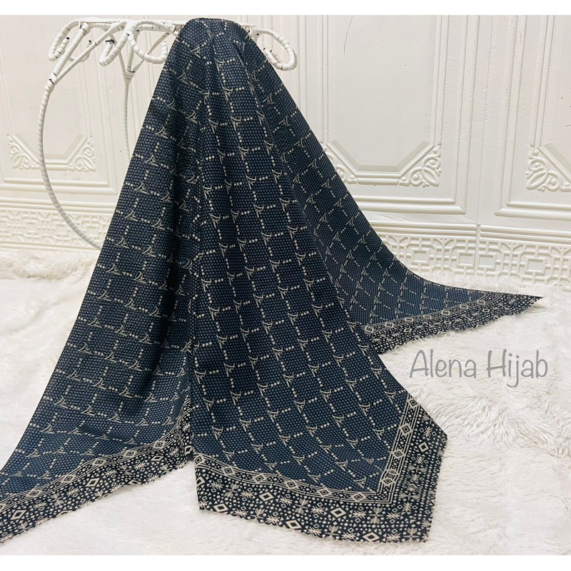 Em3 Scarf by Alena Hijab, Kerudung Segiempat Voal Motif Premium Mussy series