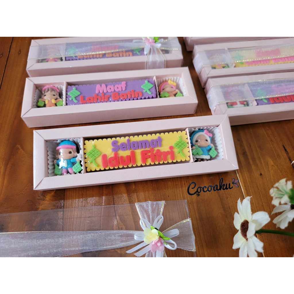 

Coklat Box Souvenir Lebaran / Bingkisan lebaran (Mika 5 sekat)