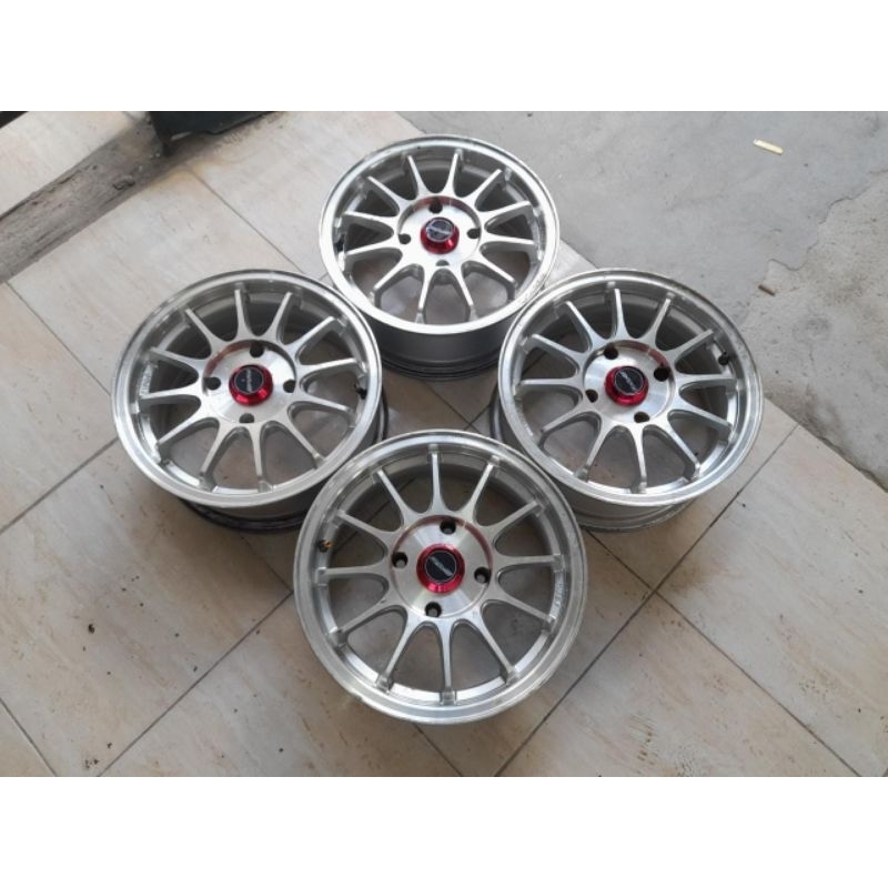 Velg Mobil Ring 14 Second Racing Rays Baut 4x114 Et40 Velg Mobil Avanza, Xenia, Kijang, Evalia, Livi