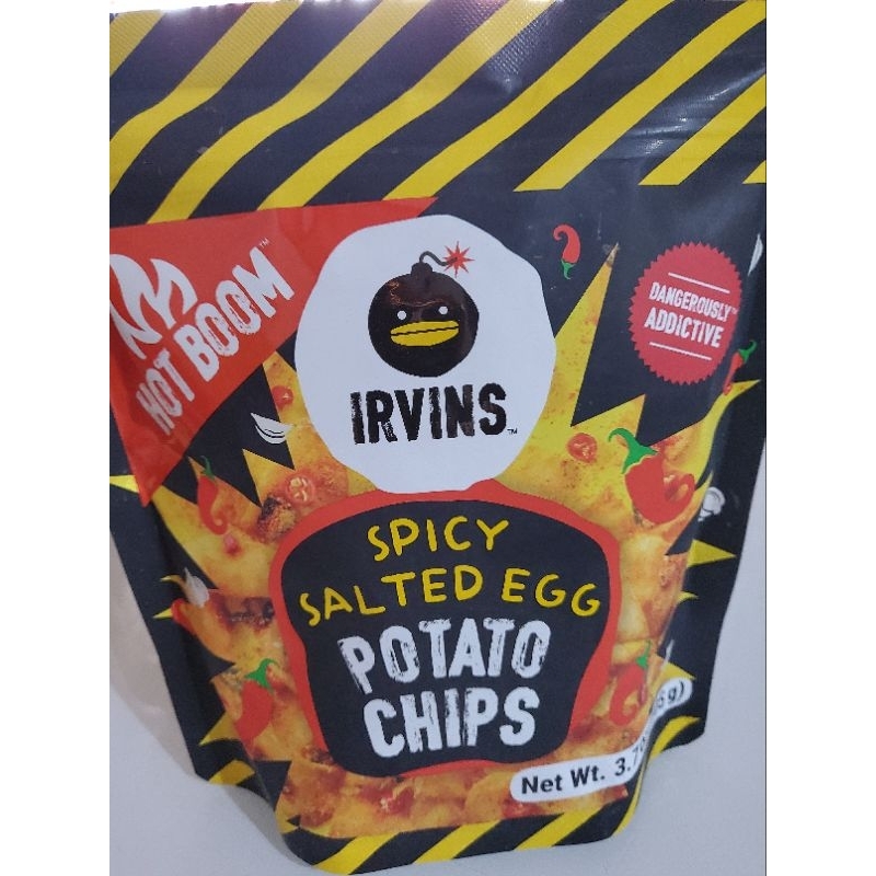 Irvins irvin singapore salted egg fish skin potato keripik cemilan snack 105 gr