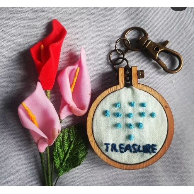 Keychain/Gantungan Kunci/Ganci/Bagcharm Mini Hoop Embroidery/sulam