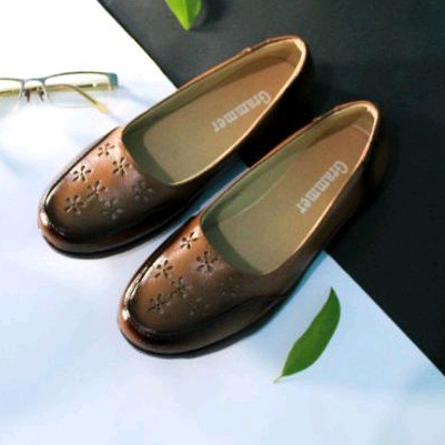 sepatu formal wanita bahan kulit asli bukan imitasi sepatu loafers/kerja/kantoran