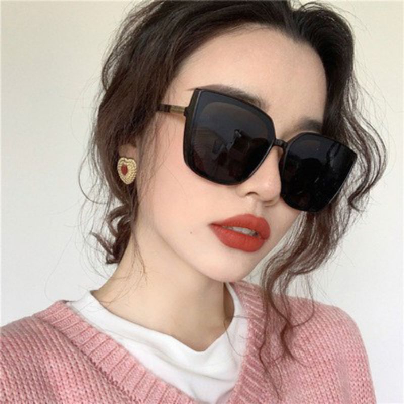 Kacamata Hitam UV Protection Fashion Wanita Pria Petak Sunglasses Cat Eye INS