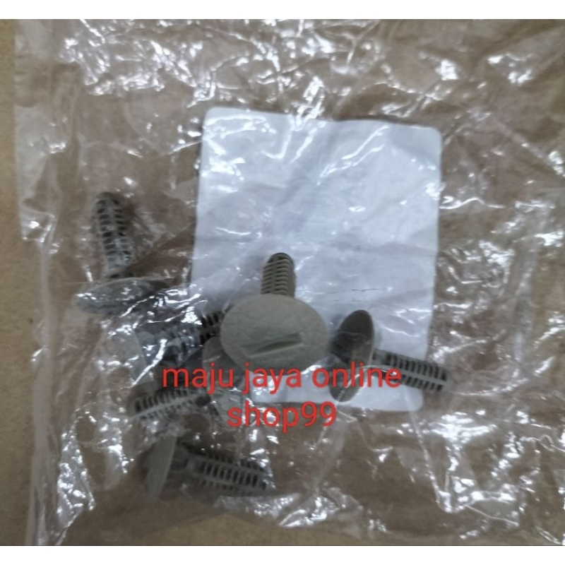 CLIP KARPET BAGASI ERTIGA ASLI