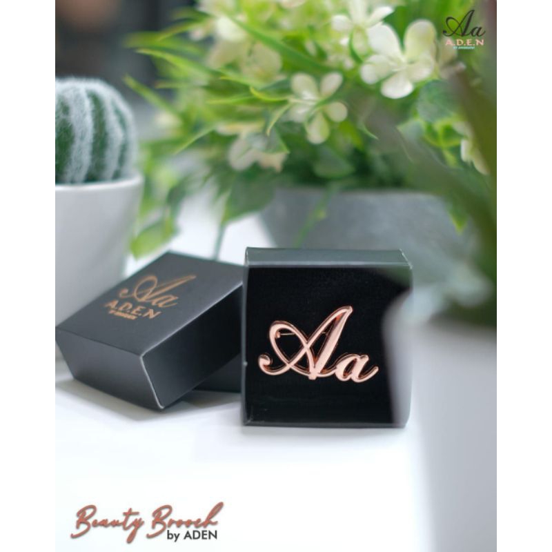 CMSSTORE | Beauty Brooch by Aden Hijab • Bross AA signature