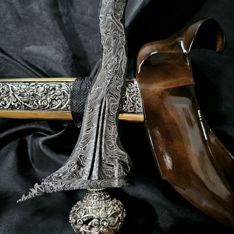 Keris Balebang Luk 7 Pamor Ganggang Kanyut