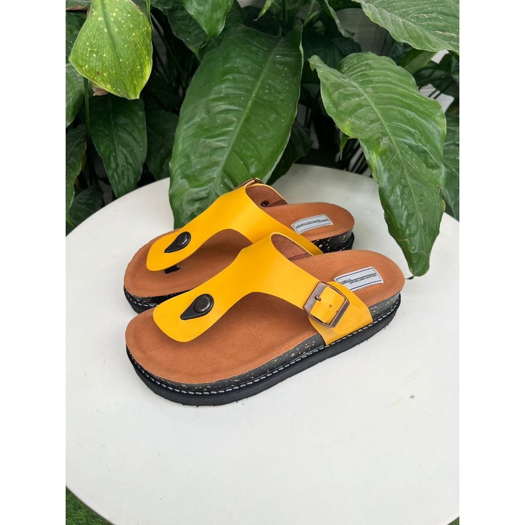 Sandal kasual pria/wanita volkerfootwear shaka kuning