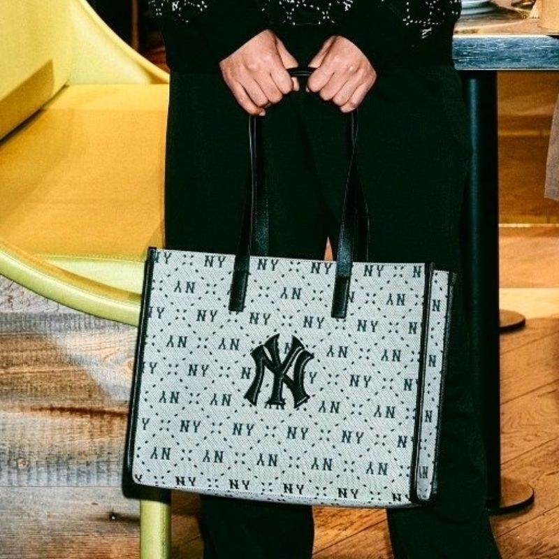 6.6 SALE | MLB BIG DIA MONOGRAM JACQUARD TOTE BAG NEW YORK YANKEES