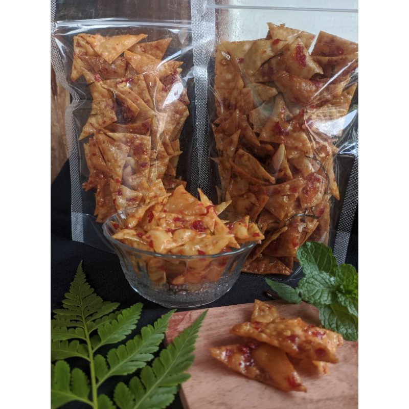 

keripik/kering pangsit (80gr)
