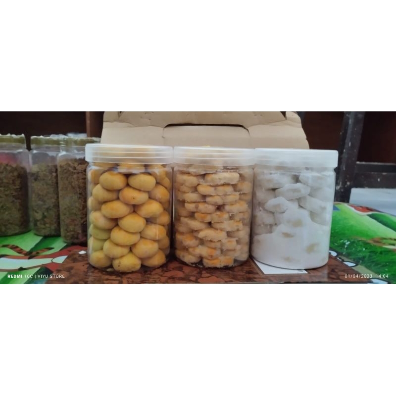 

KUE KERING NASTAR