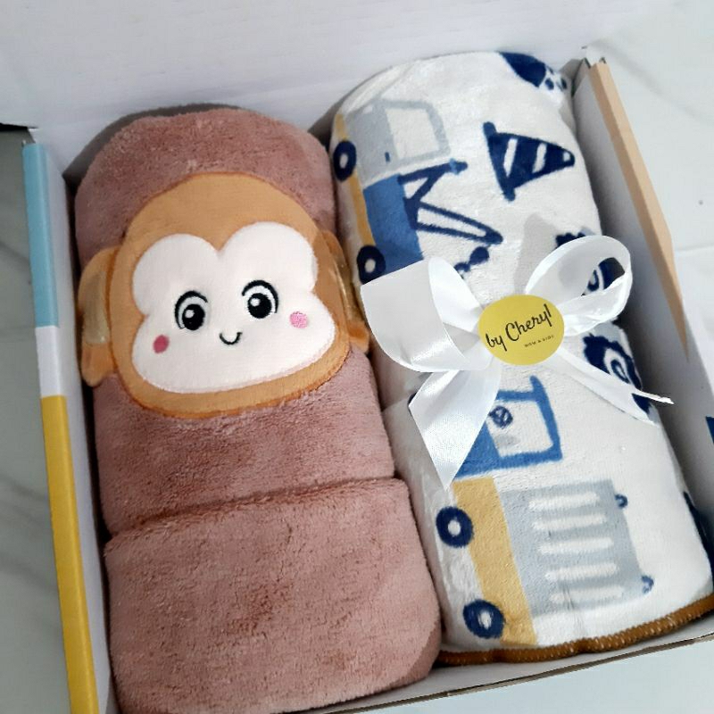 Kado lahiran Handuk dan Selimut Bayi /Handuk sarang lebah/selimut double flecee