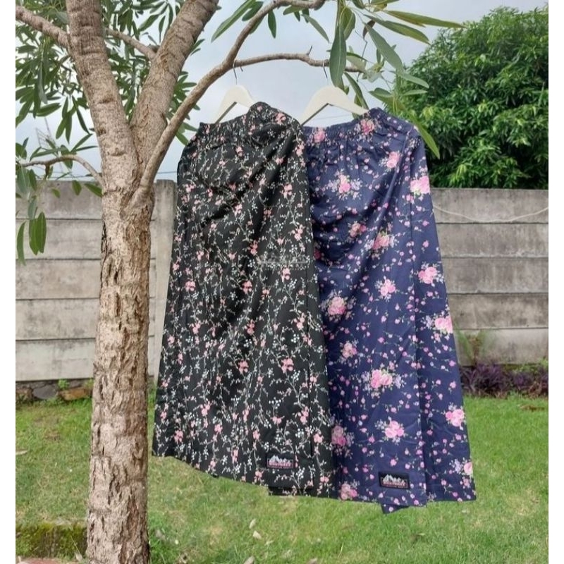 Rok Celana Muslimah Aluna Navy Lathisa Hitam Rickyrieez Katun Jepang Premium
