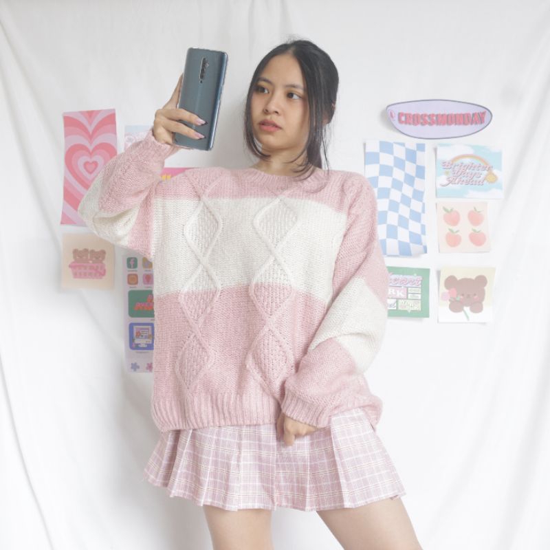 STRAWBERRY MILK SWEATER
