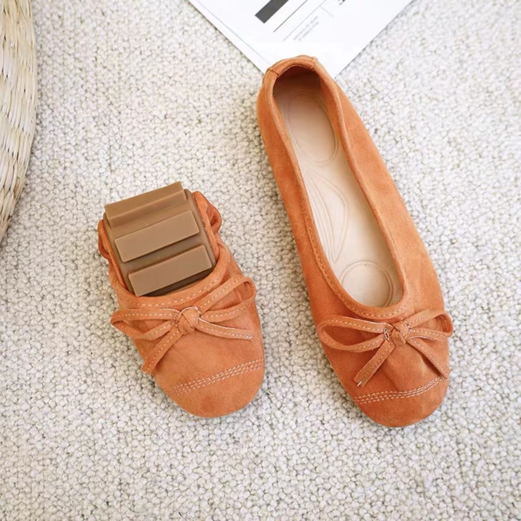 Korean Egg Roll Shoes Slip On Elastic Suede Flat Shoes Sepatu Wanita 5364 (36-40)