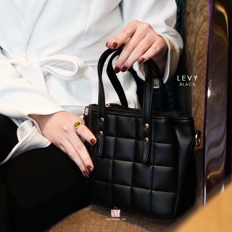 Damelia Levy Bag Wanita