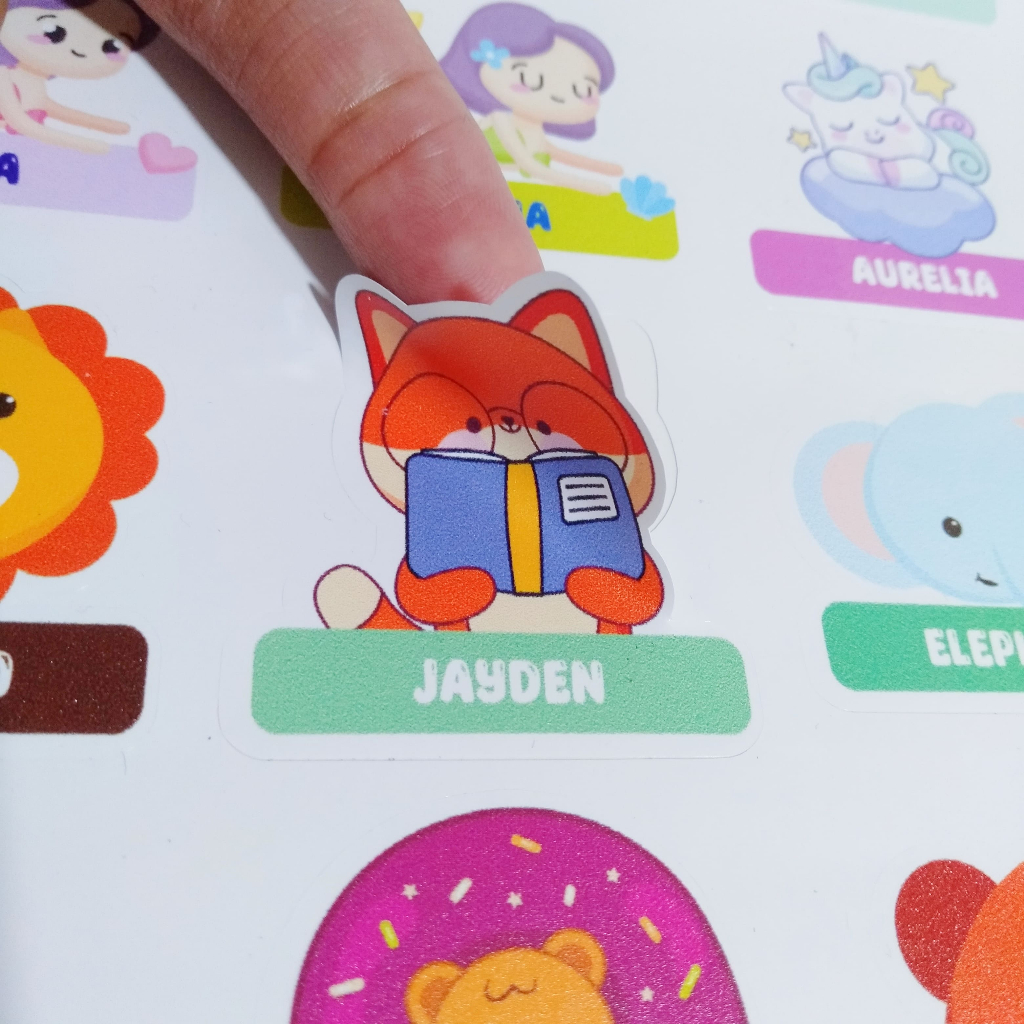 

Teman Print Stiker Custom Nama Anak 54 Pcs Bahan Vinyl A3 Print UV Sticker Waterproof