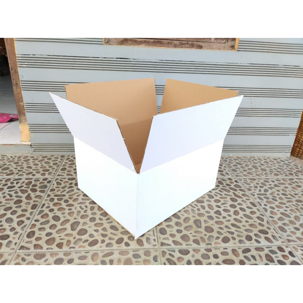 

SH WA 4568 Kardus Box Putih Standar Sablon Dus Packing Produk Kemasan