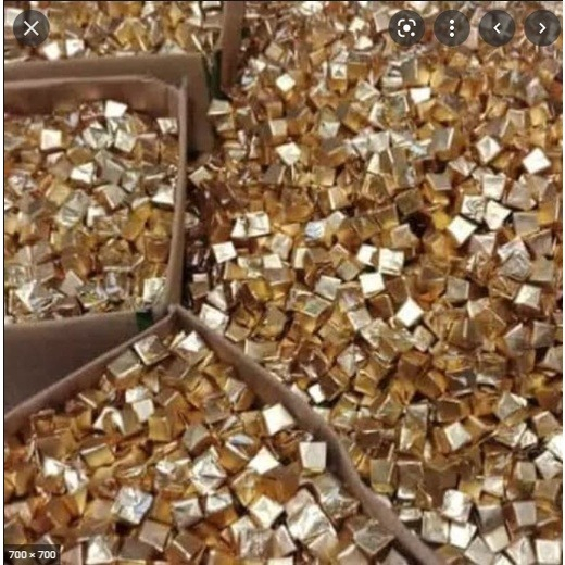 

coklat piramid premium 500grm/ coklat patahan silverqueen