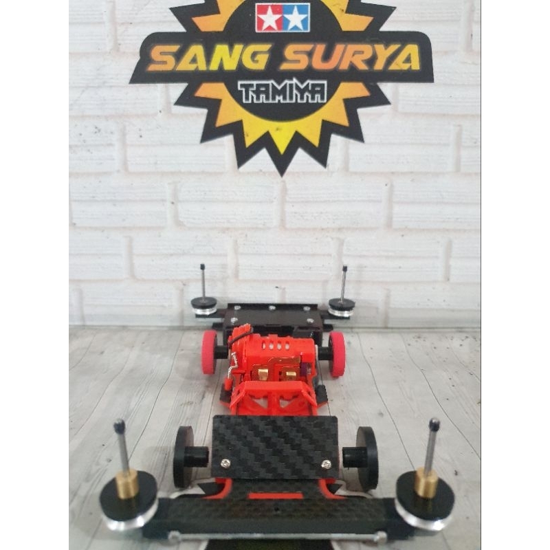 tamiya sloop carbon merah