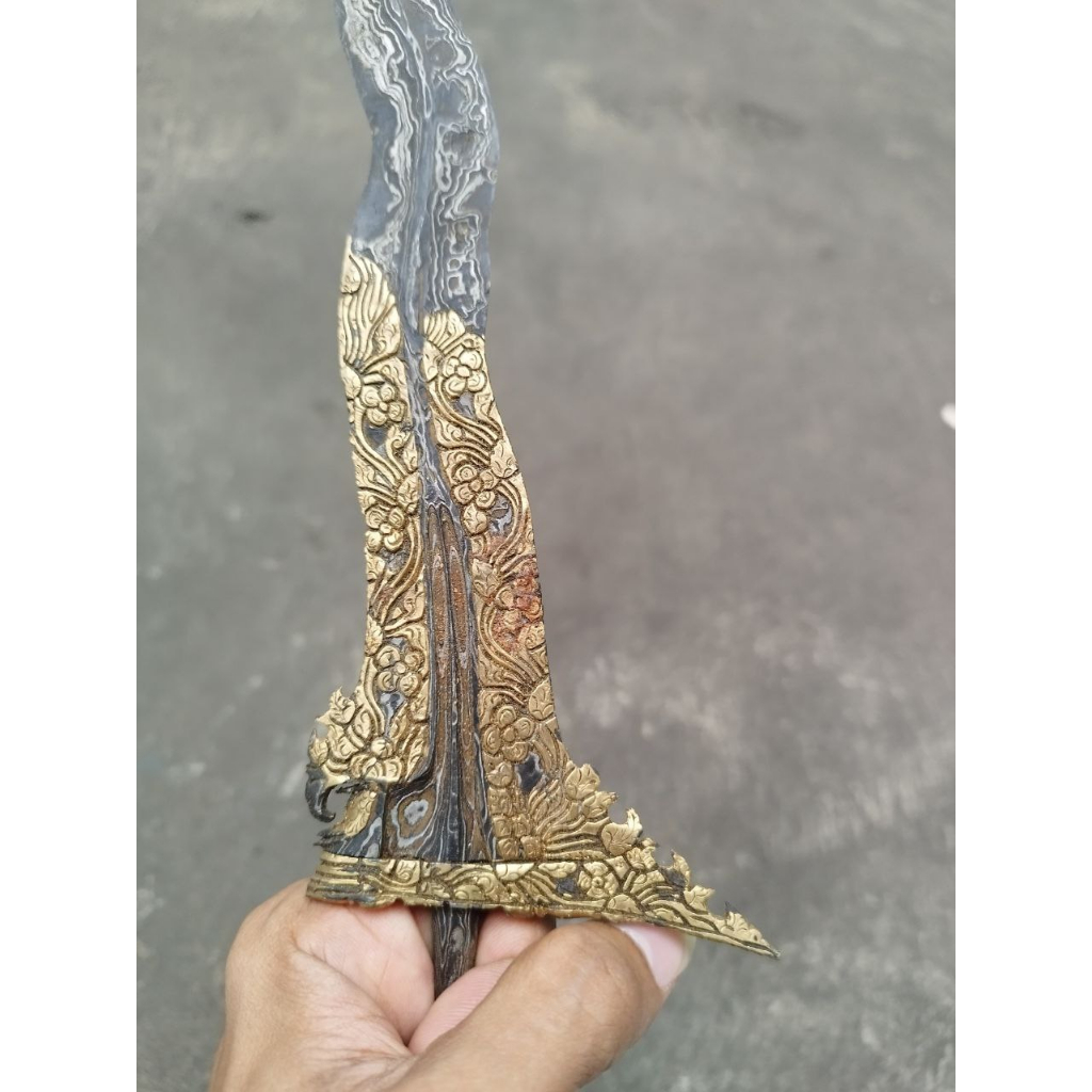 Keris Kamardikan  Luk 9 Kinatah Panimbal Pedaringan Kebak