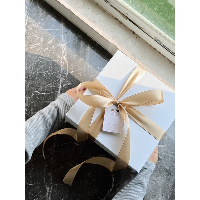 

Parcel hampers EMAS asli 24K Exclusive ramadhan lebaran idul fitri premium medan