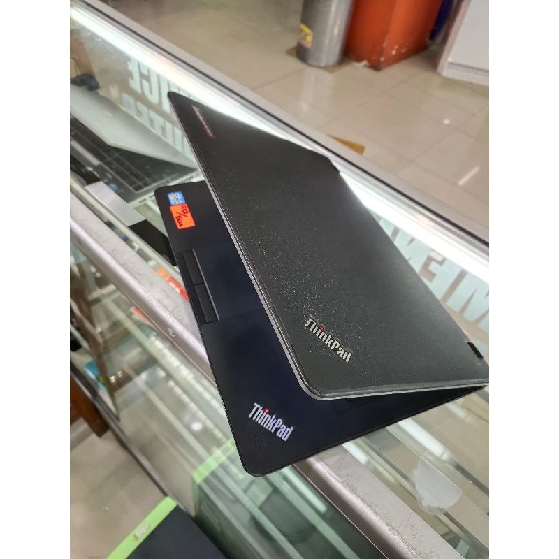 Laptop Leptop Lenovo Thinkpad E420 Intel Core i3 Ram 4GB SSD 120GB