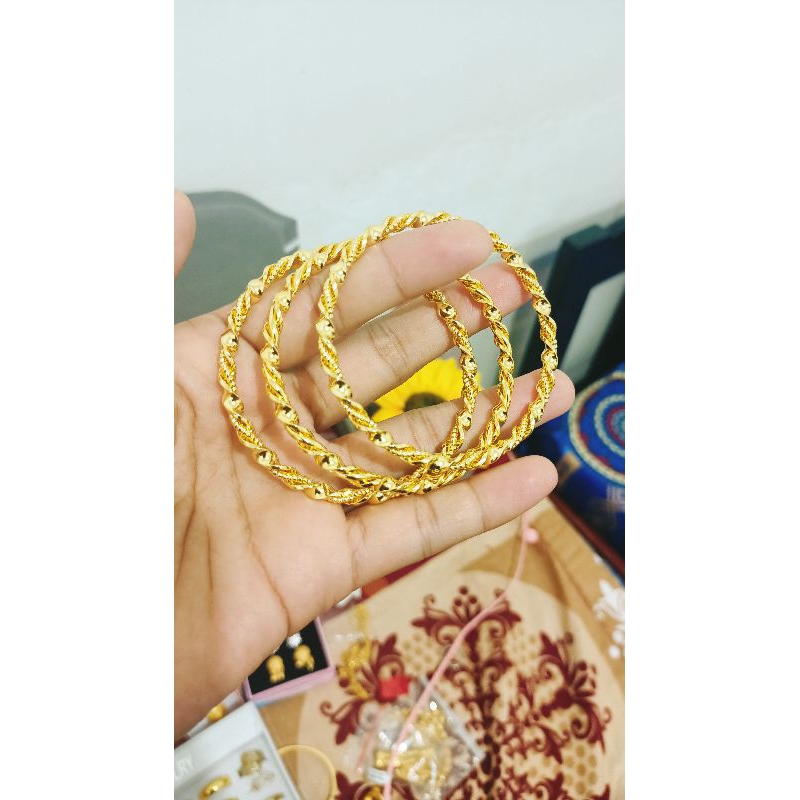 Gelang keroncong lapis kristal import,awet dipakai harian tebal Warna emas 24k