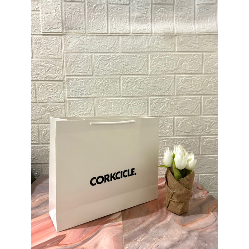 Paper Bag CORKCICLE Pembungkus Kado Muat box Tumblr