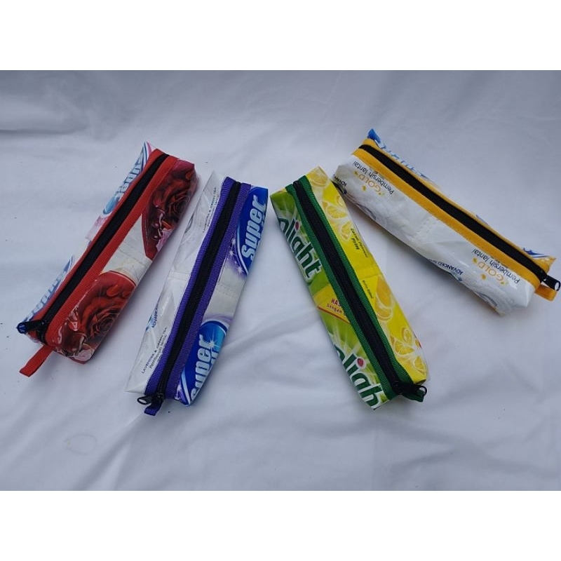 

sahabat sampah tempat pensil