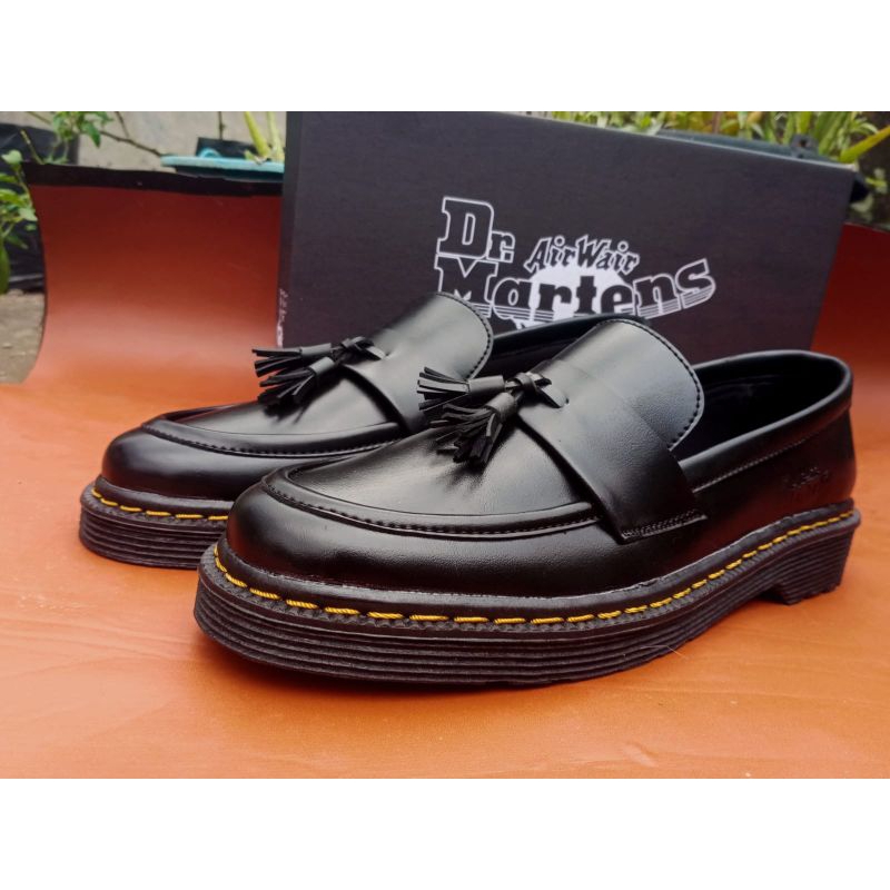 Sepatu Loafers Pria Dr Martens,Sepatu formal Docmart,Sepatu Loafers