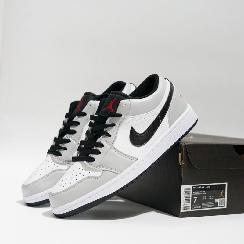 sepatu nike air jordan1low //SMOKE GREY //pmn original