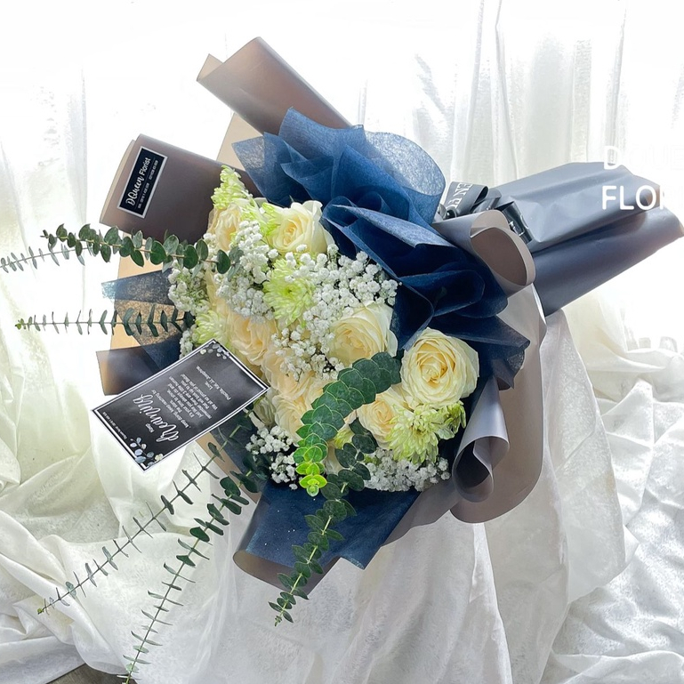 rose bouquet buket bunga kado anniversary wisuda wedding sidang ultah