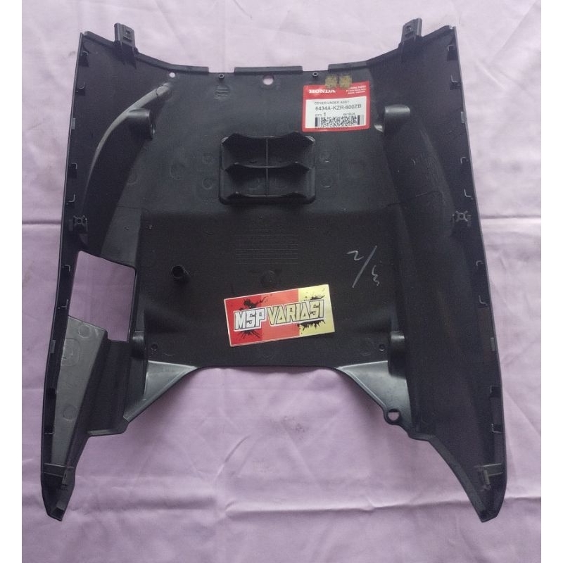 Genuine Part AHM 6434A-KZR-600ZB Cover Under Assy Kolong Bawah Pijakan Kaki Honda Vario 125 FI