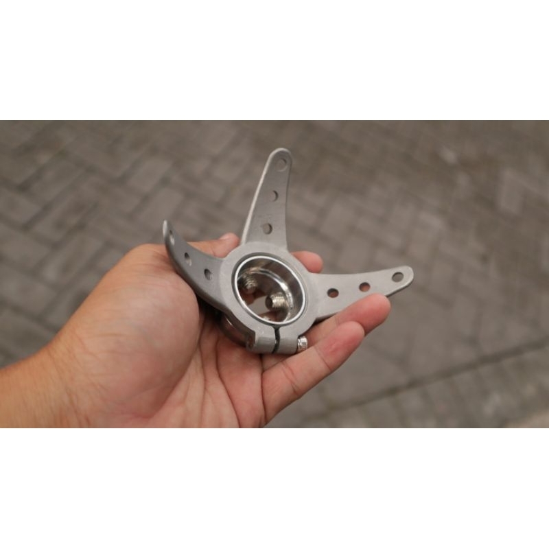 Komponen Kaki Palsu Atas Lutut Socket Adaptor