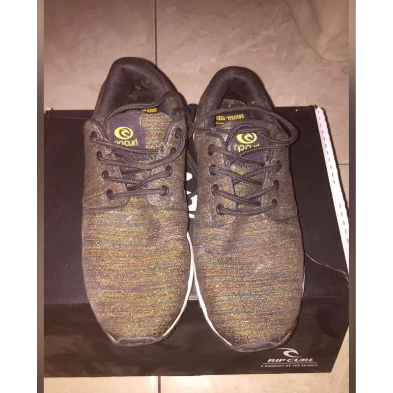 sepatu ripcurl