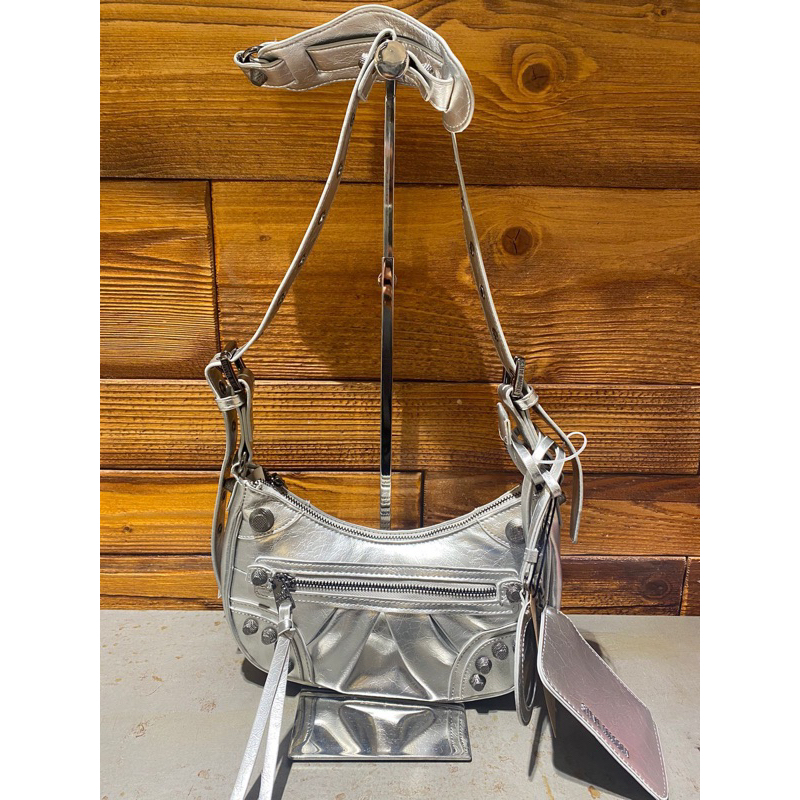 Steve Madden Bglowing silver