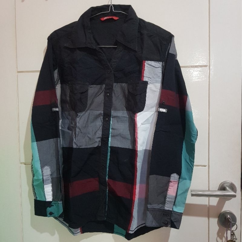 [preloved] Kemeja wanita kotak-kotak hitam